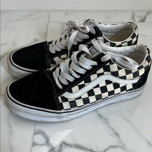 Vans Men’s Black and White Checkered Sneakers